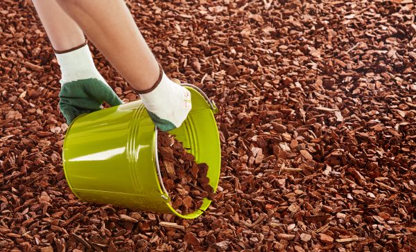 Wood Chip Landscaping in North Tonawanda