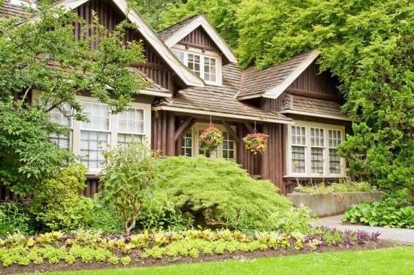 Log Home Landscaping in North Tonawanda